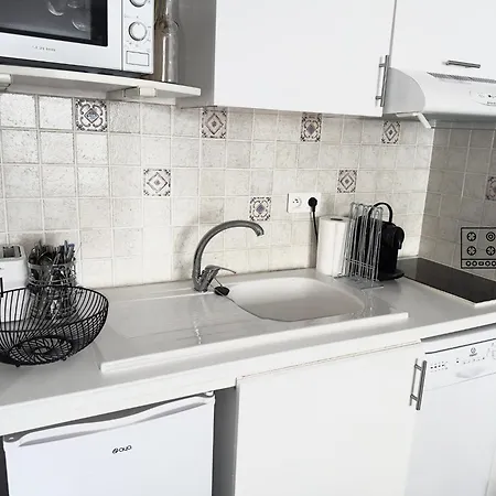 Vue Terrasse A 1min Des Plages *